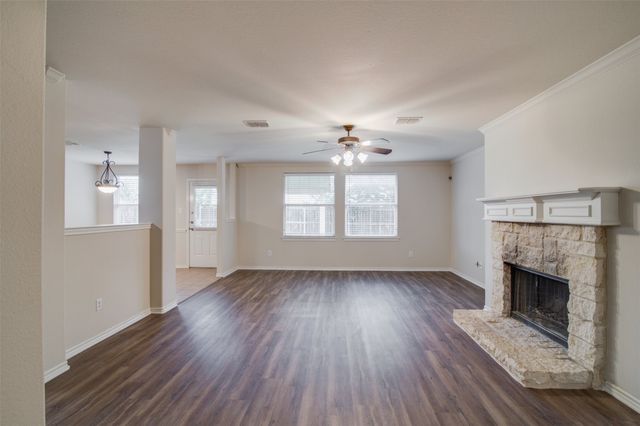 7644 Indigo Ridge Drive, Fort Worth, TX 76131