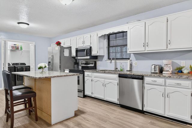 3324 Harrison Pike, Chattanooga, TN 37416