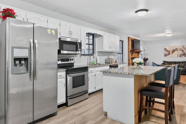 3324 Harrison Pike, Chattanooga, TN 37416