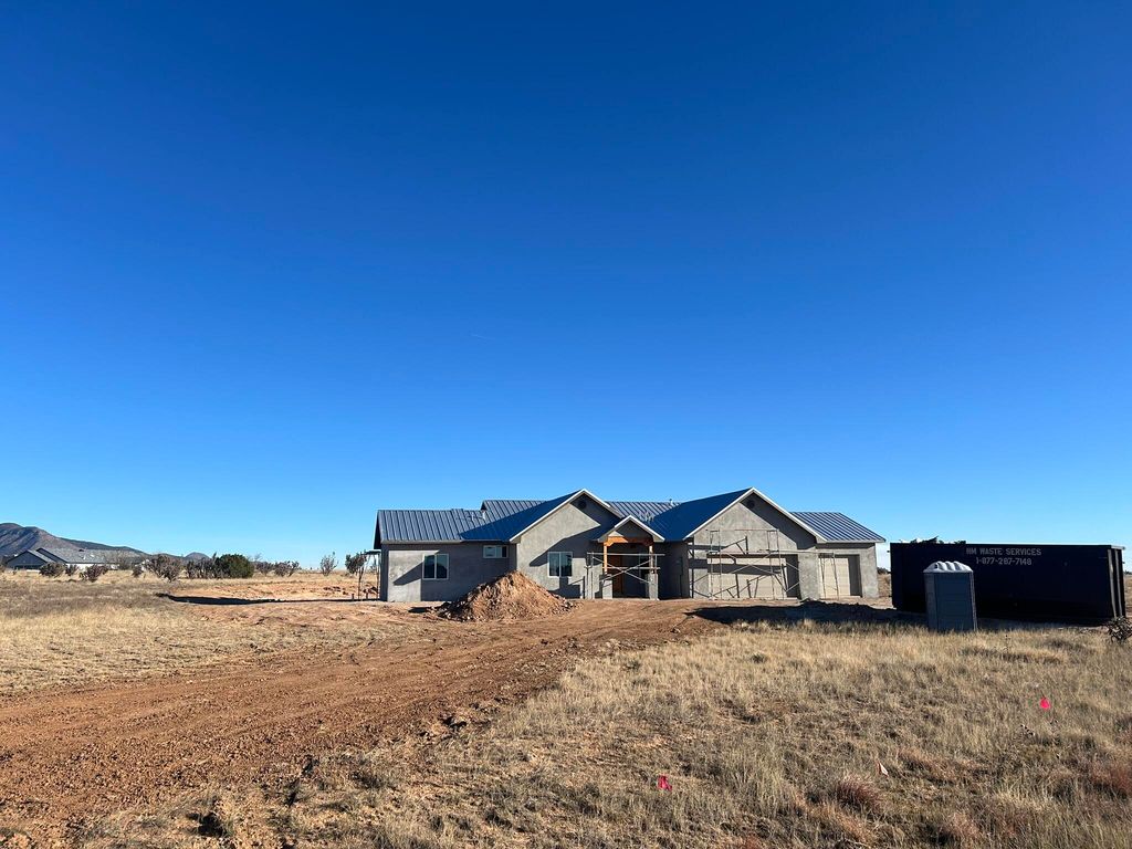 33 Rory Road, Edgewood, NM 87015