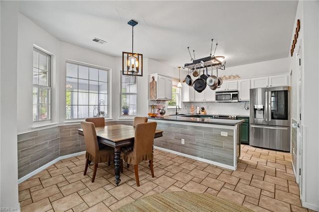 4135 Bishops PL, Portsmouth, VA 23703