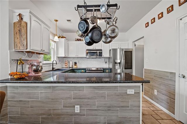 4135 Bishops PL, Portsmouth, VA 23703