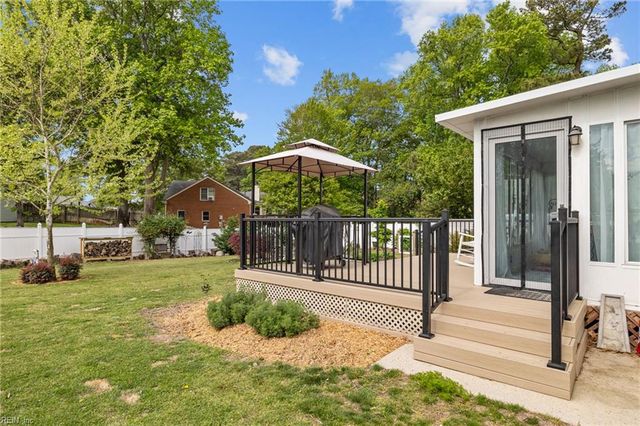 4135 Bishops PL, Portsmouth, VA 23703