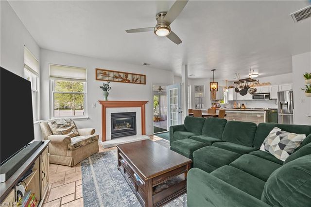 4135 Bishops PL, Portsmouth, VA 23703