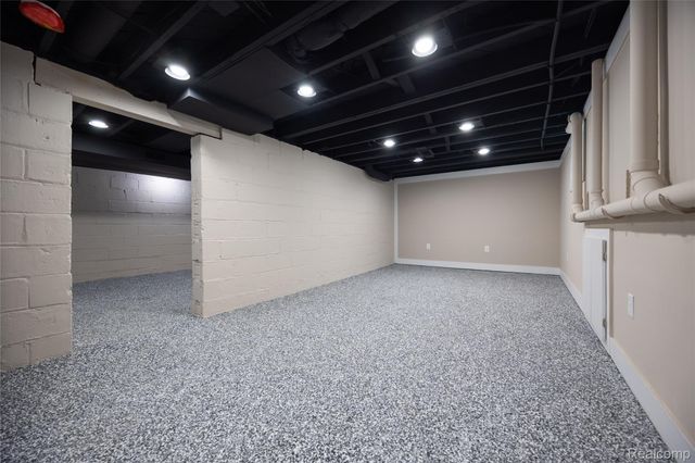 94 Kendrick Street, Mt. Clemens, MI 48043