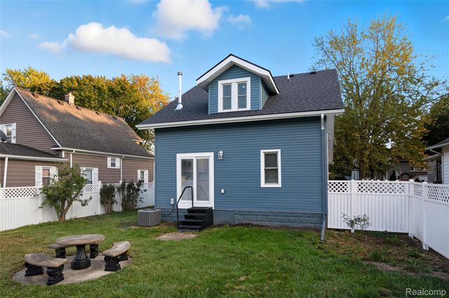 94 Kendrick Street, Mt. Clemens, MI 48043