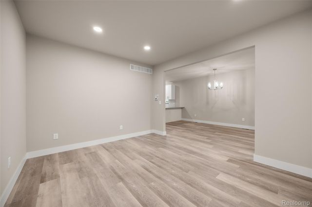 94 Kendrick Street, Mt. Clemens, MI 48043