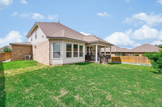 213 Buffalo Ridge DR, Manchaca, TX 78652
