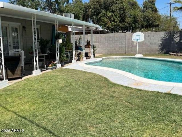 2035 W MARYLAND Avenue, Phoenix, AZ 85015