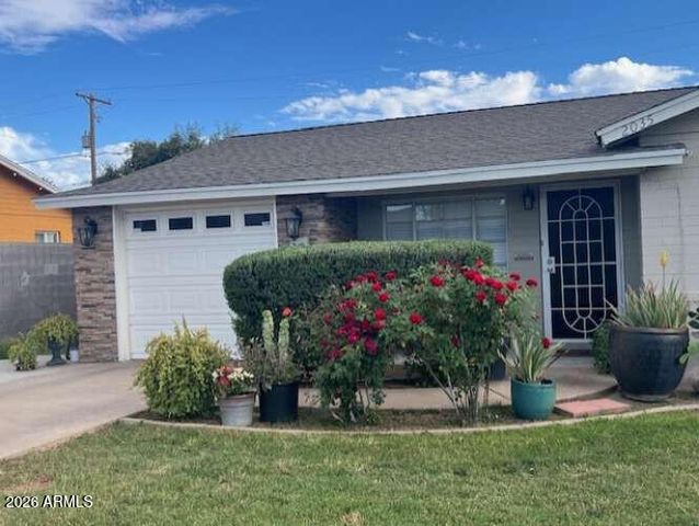 2035 W MARYLAND Avenue, Phoenix, AZ 85015