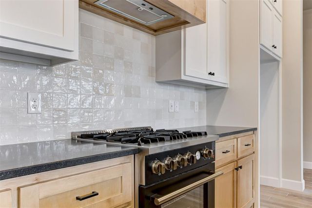 632 Honey Springs Lane, Shawnee, OK 74804