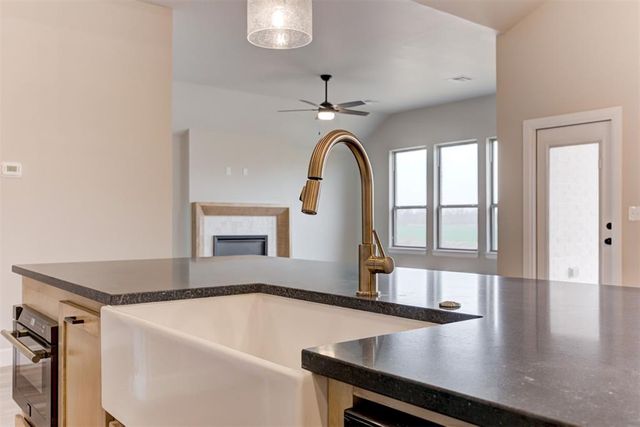 632 Honey Springs Lane, Shawnee, OK 74804