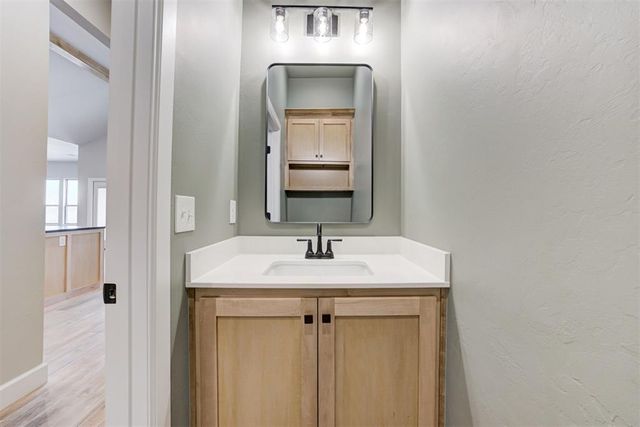 632 Honey Springs Lane, Shawnee, OK 74804