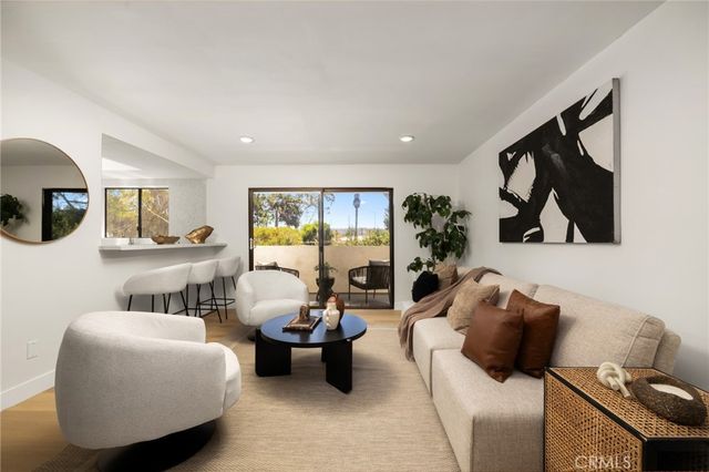 5000 S Centinela Avenue 113, Los Angeles, CA 90066