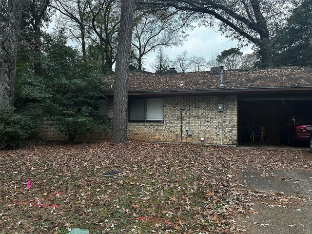 321 Olive Street, Huntsville, TX 77340