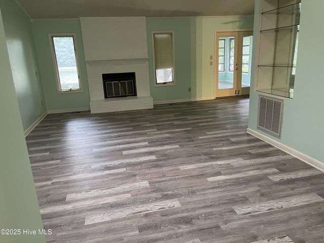 118 Fox Run Court, Seven Lakes, NC 27376