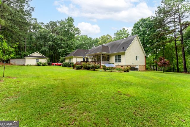 140 Honeysuckle Road NW, Milledgeville, GA 31061
