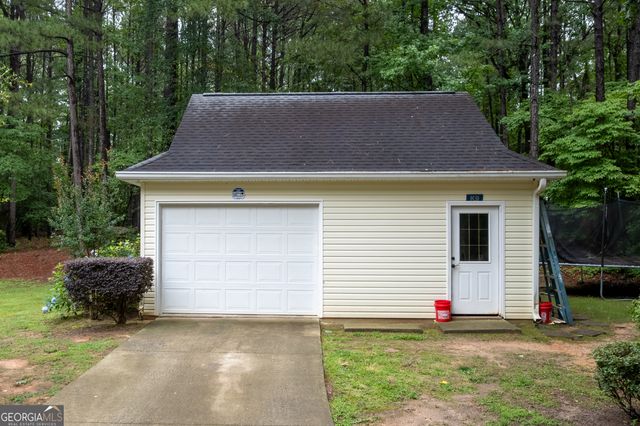 140 Honeysuckle Road NW, Milledgeville, GA 31061