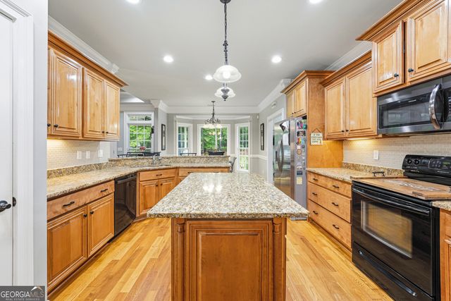 140 Honeysuckle Road NW, Milledgeville, GA 31061