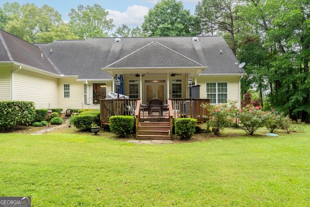 140 Honeysuckle Road NW, Milledgeville, GA 31061