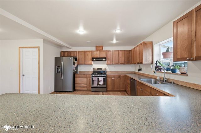 4588 N Gold Mint Drive, Wasilla, AK 99654