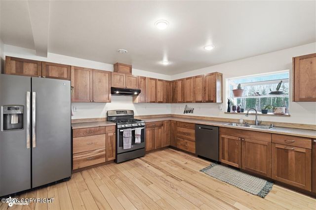 4588 N Gold Mint Drive, Wasilla, AK 99654