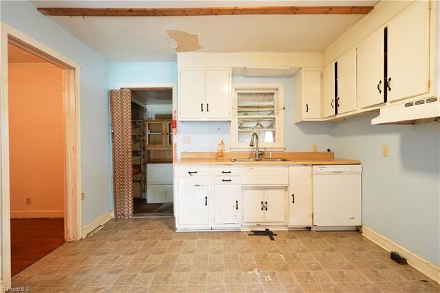500 Clover Drive, High Point, NC 27262