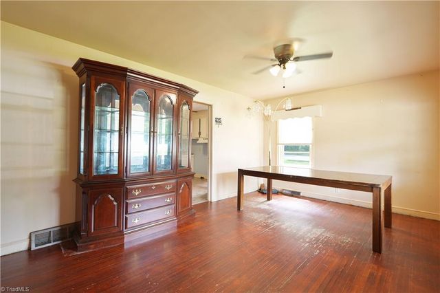 500 Clover Drive, High Point, NC 27262