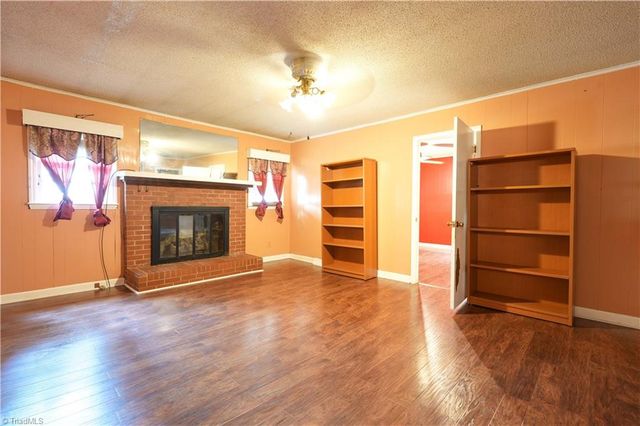 500 Clover Drive, High Point, NC 27262