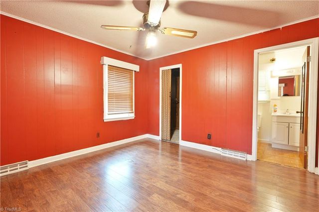 500 Clover Drive, High Point, NC 27262