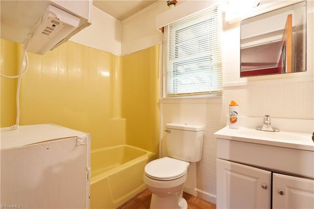 500 Clover Drive, High Point, NC 27262