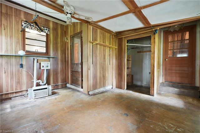 500 Clover Drive, High Point, NC 27262