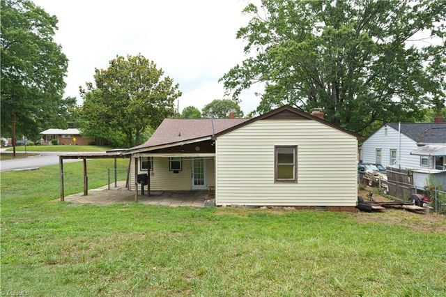 500 Clover Drive, High Point, NC 27262