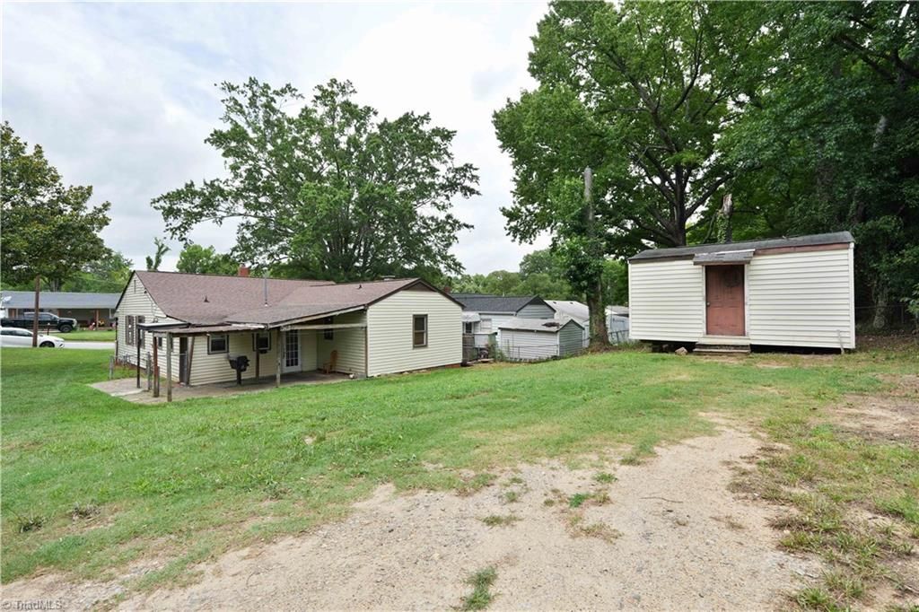 500 Clover Drive, High Point, NC 27262