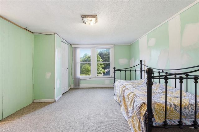 2816 Old Liberty Road, Randleman, NC 27317