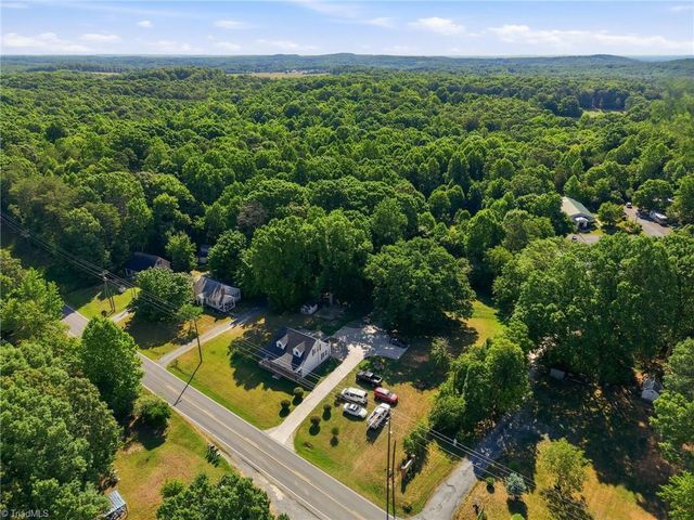 2816 Old Liberty Road, Randleman, NC 27317