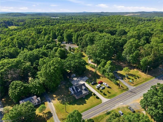 2816 Old Liberty Road, Randleman, NC 27317