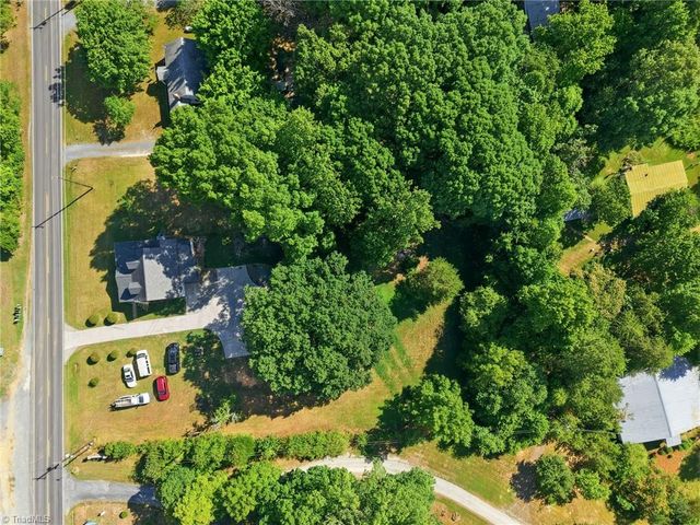 2816 Old Liberty Road, Randleman, NC 27317