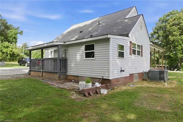 2816 Old Liberty Road, Randleman, NC 27317
