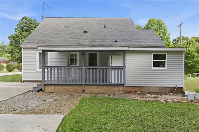 2816 Old Liberty Road, Randleman, NC 27317