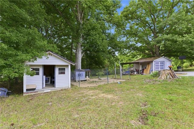 2816 Old Liberty Road, Randleman, NC 27317