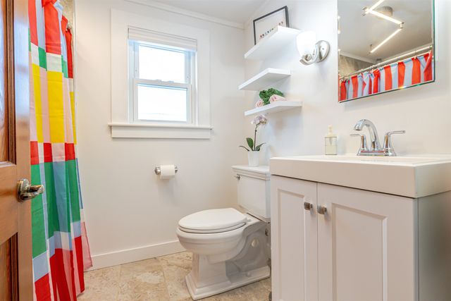 22 Indian Ridge Road, Hopkinton, NH 03229