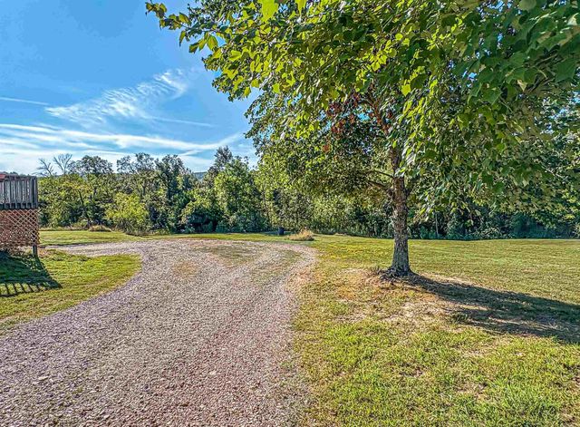 1706 MC 4006, Yellville, AR 72687