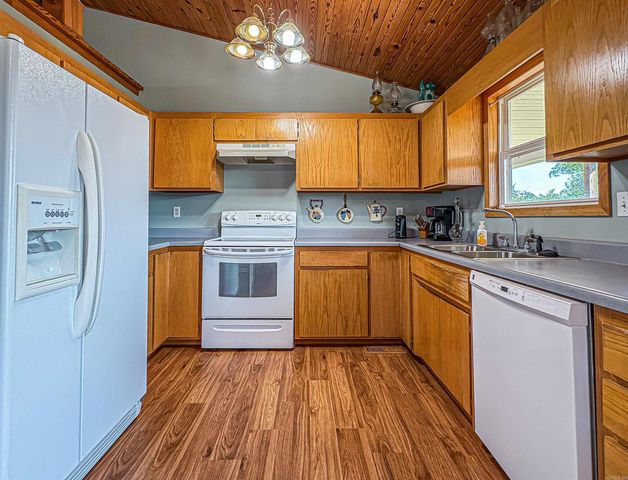 1706 MC 4006, Yellville, AR 72687