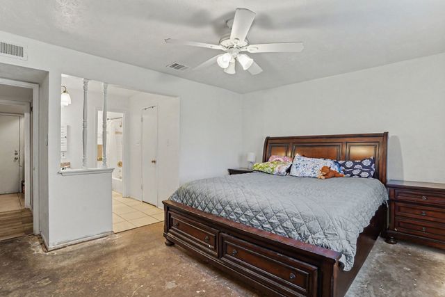 3916 Longmeadow Way, Fort Worth, TX 76133