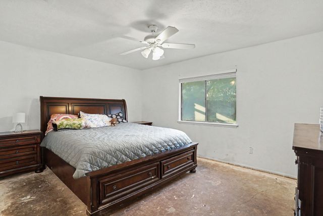 3916 Longmeadow Way, Fort Worth, TX 76133