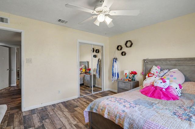 3916 Longmeadow Way, Fort Worth, TX 76133