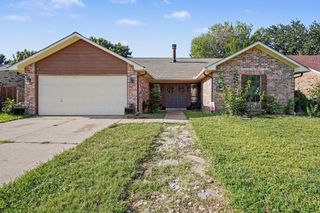 3916 Longmeadow Way, Fort Worth, TX 76133