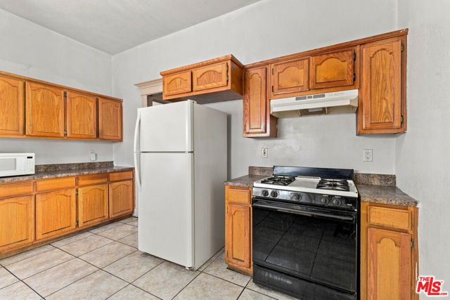 920 W 20th Street, Los Angeles, CA 90007