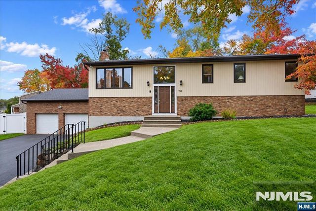 20 Wesley Drive, West Milford, NJ 07480